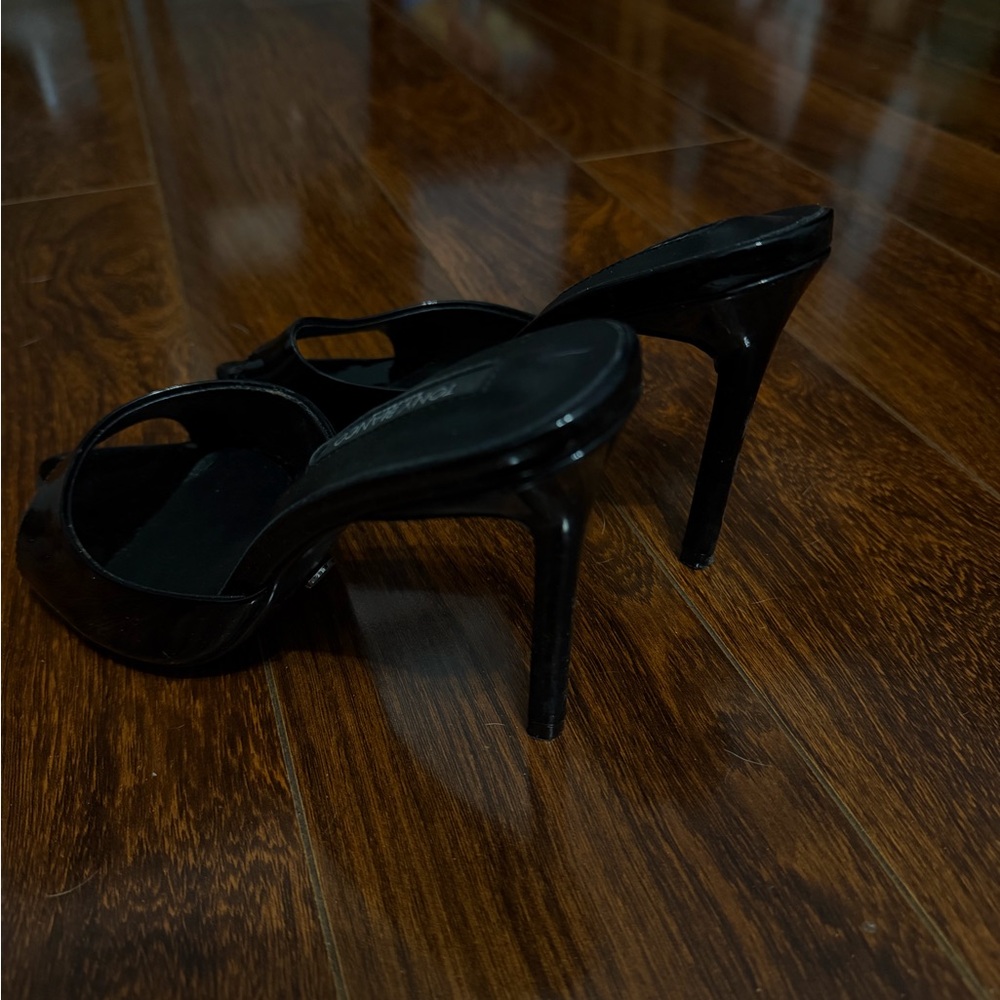 Tony Bianco Malibu Mules- Black Patent Heels - Picture 4 of 7